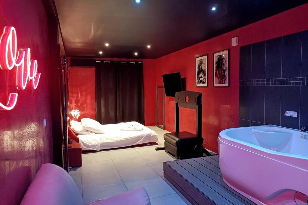 Appartement Balneo Et Sauna Prives The Red Room Mauguio Extérieur photo