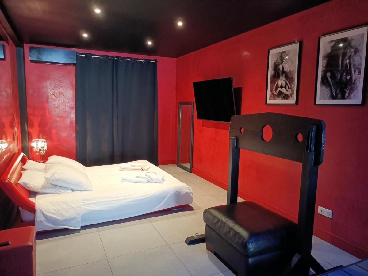 Appartement Balneo Et Sauna Prives The Red Room Mauguio Extérieur photo